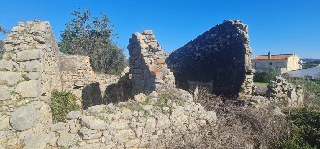 Moradia T1 para Venda em São Brás de Alportel Foto 1