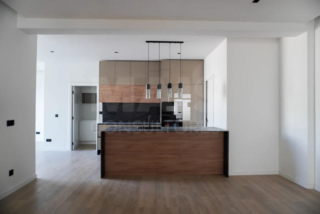 Apartamento para Venda em Massamá e Monte Abraão Foto 10