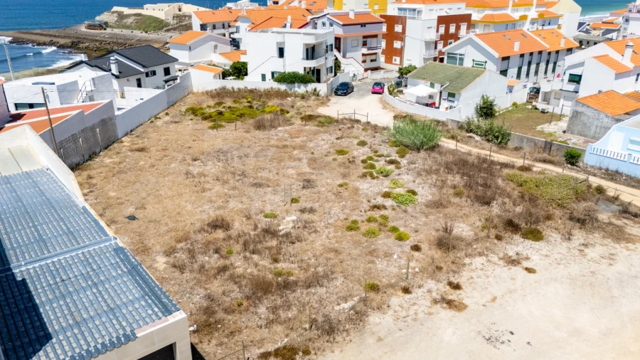 Terreno para Venda em Atouguia da Baleia Foto 2
