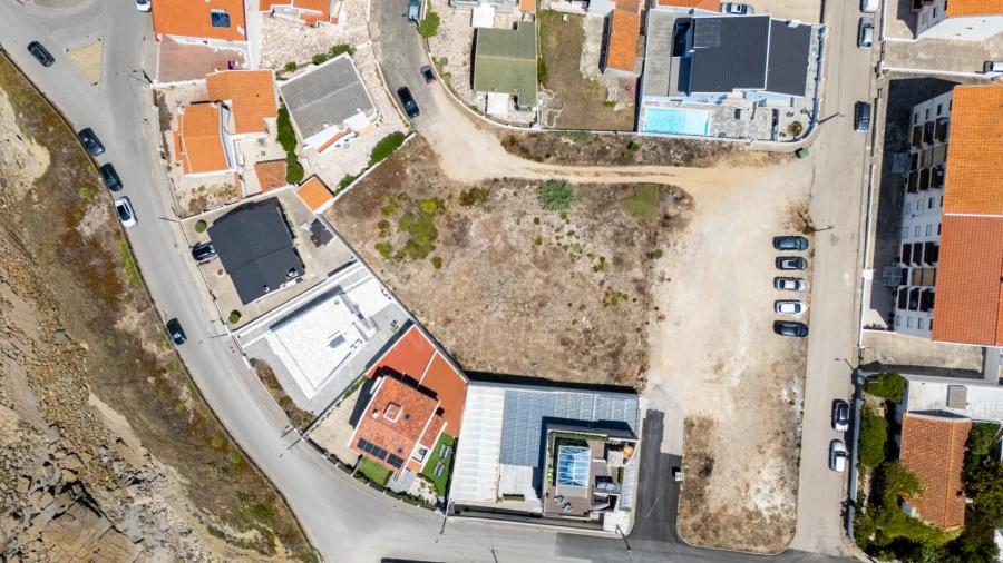 Terreno para Venda em Atouguia da Baleia Foto 11