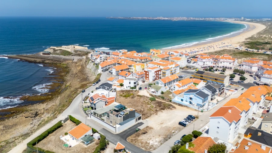 Terreno para Venda em Atouguia da Baleia Foto 12