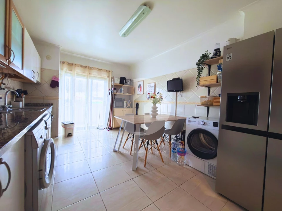 Apartamento T2 para Venda em Faro (Sé e São Pedro) Foto 6