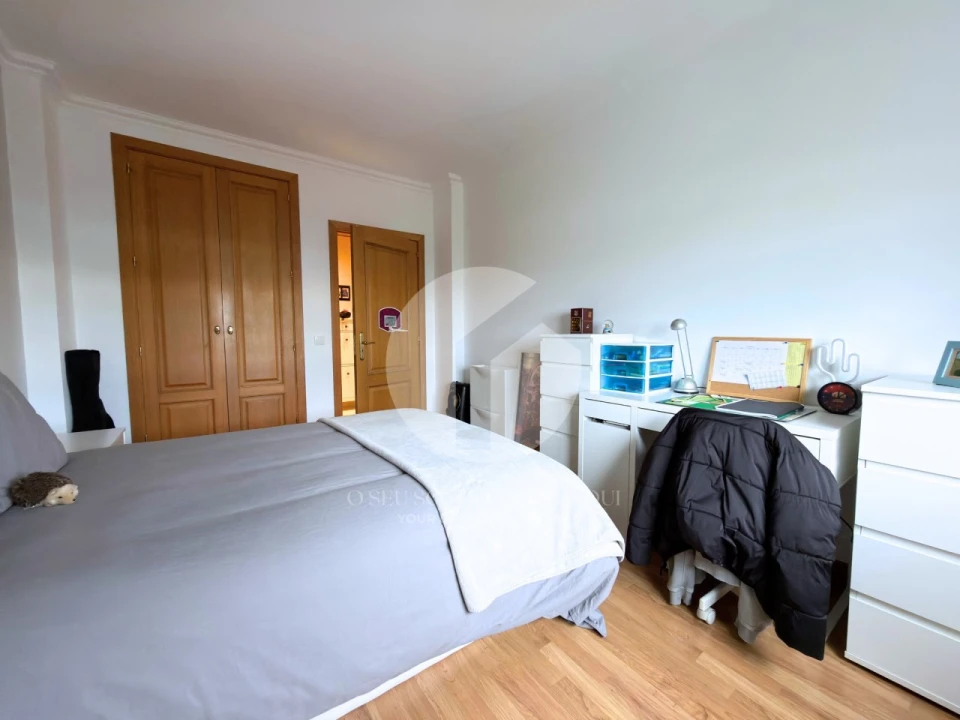 Apartamento T2 para Venda em Faro (Sé e São Pedro) Foto 13