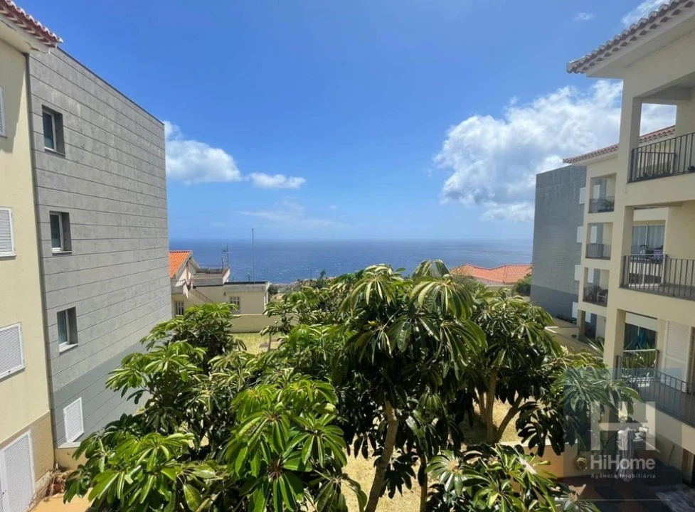 Apartamento T2 para Venda em Caniço Foto 4