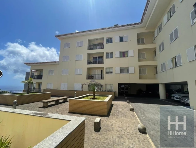 Apartamento T2 para Venda em Caniço Foto 1