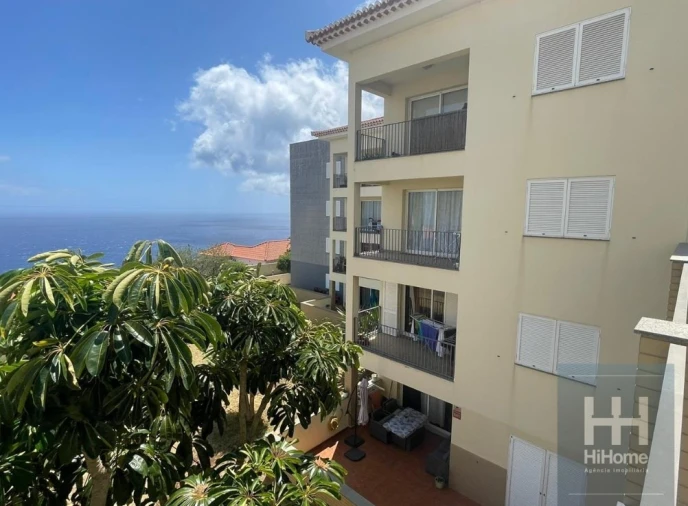 Apartamento T2 para Venda em Caniço Foto 5