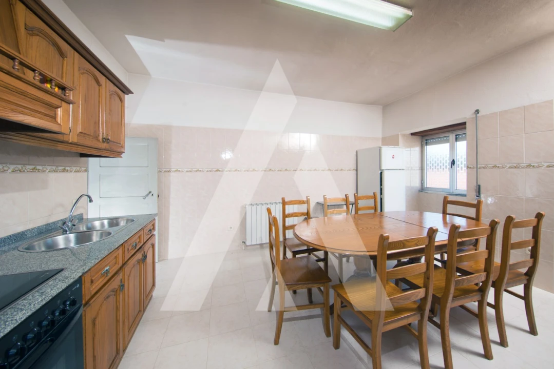 Moradia T3 para Venda em Poiares (Santo Andre) Foto 4