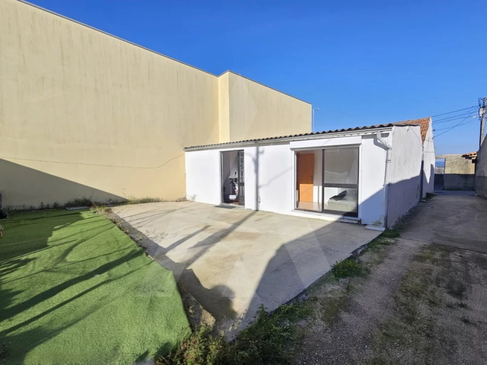 Moradia T2 para Venda em Oliveira do Bairro Foto 9