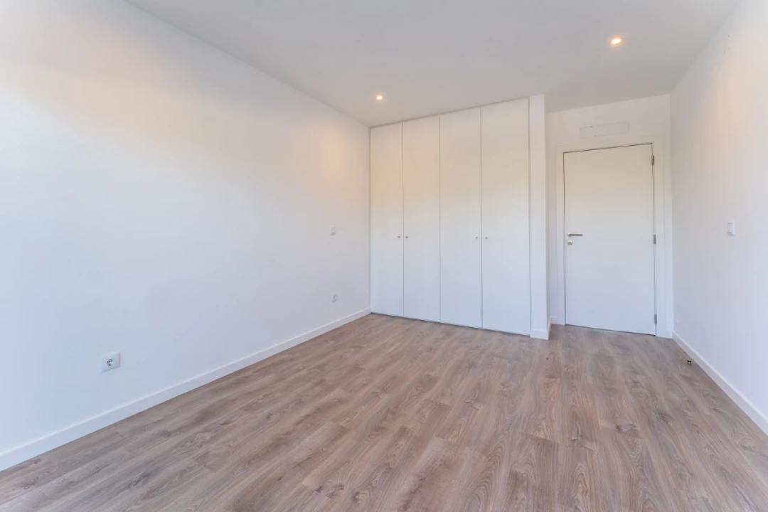 Apartamento T1 para Venda em Nazare Foto 10