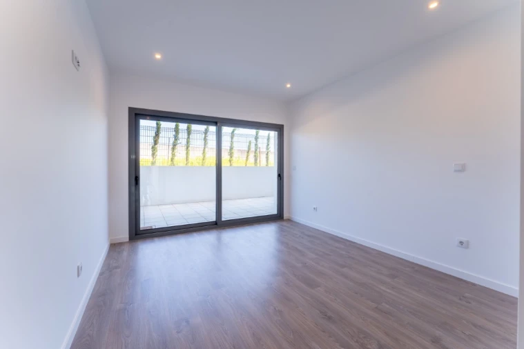 Apartamento T1 para Venda em Nazare Foto 6