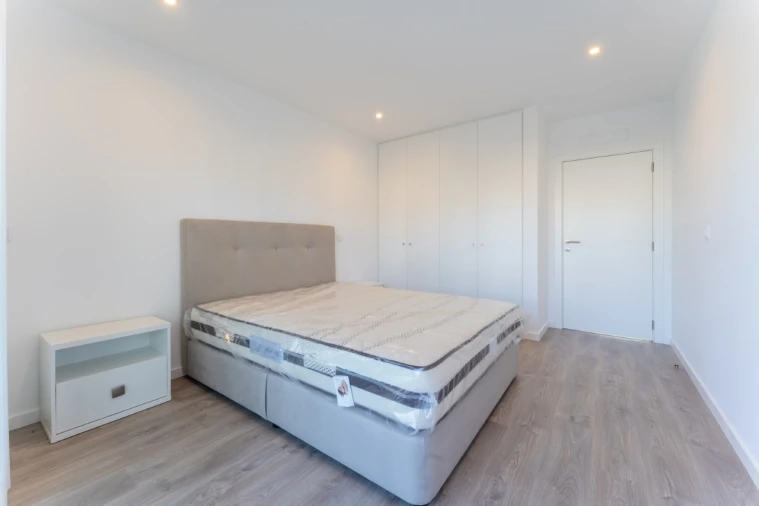 Apartamento T1 para Venda em Nazare Foto 21