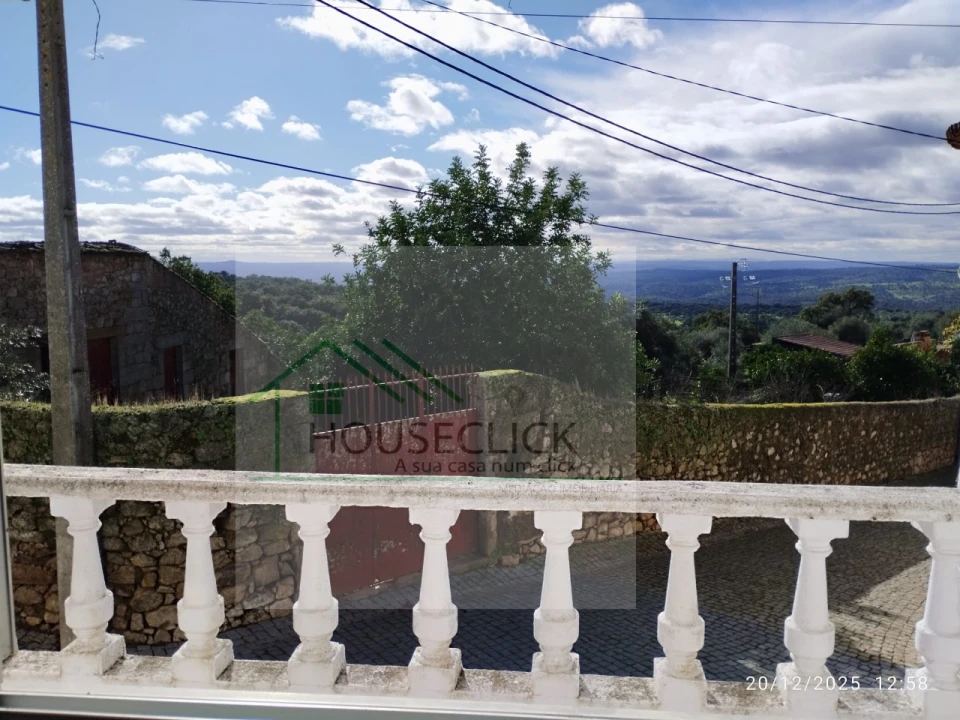 Moradia T4 para Venda em Monfortinho e Salvaterra do Extremo Foto 24