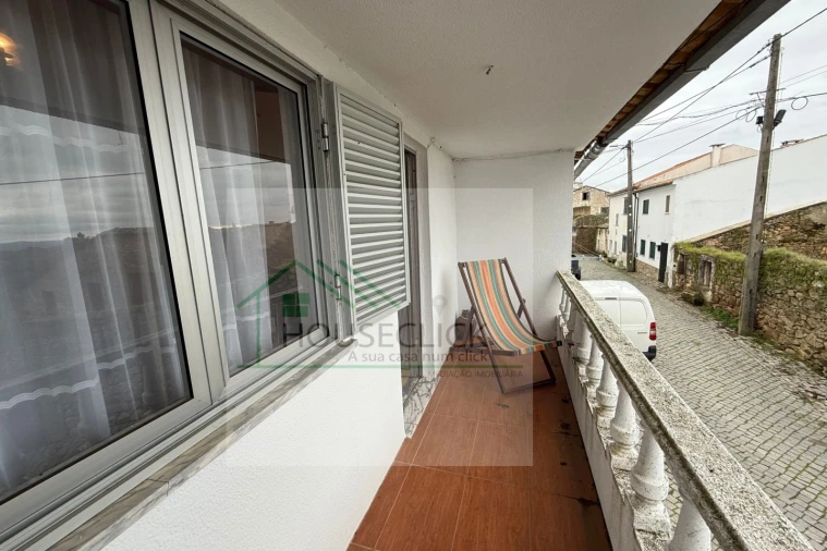 Moradia T4 para Venda em Monfortinho e Salvaterra do Extremo Foto 12