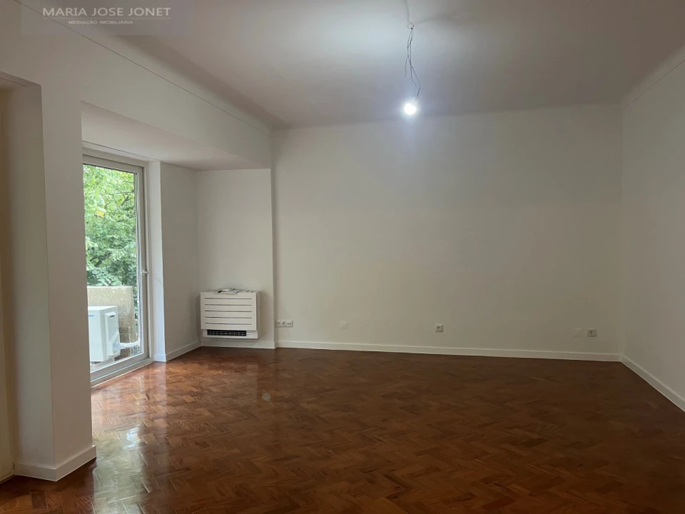 Apartamento T3 para Arrendamento em Avenidas Novas Foto 4