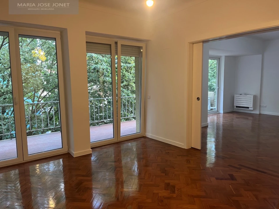 Apartamento T3 para Arrendamento em Avenidas Novas Foto 1