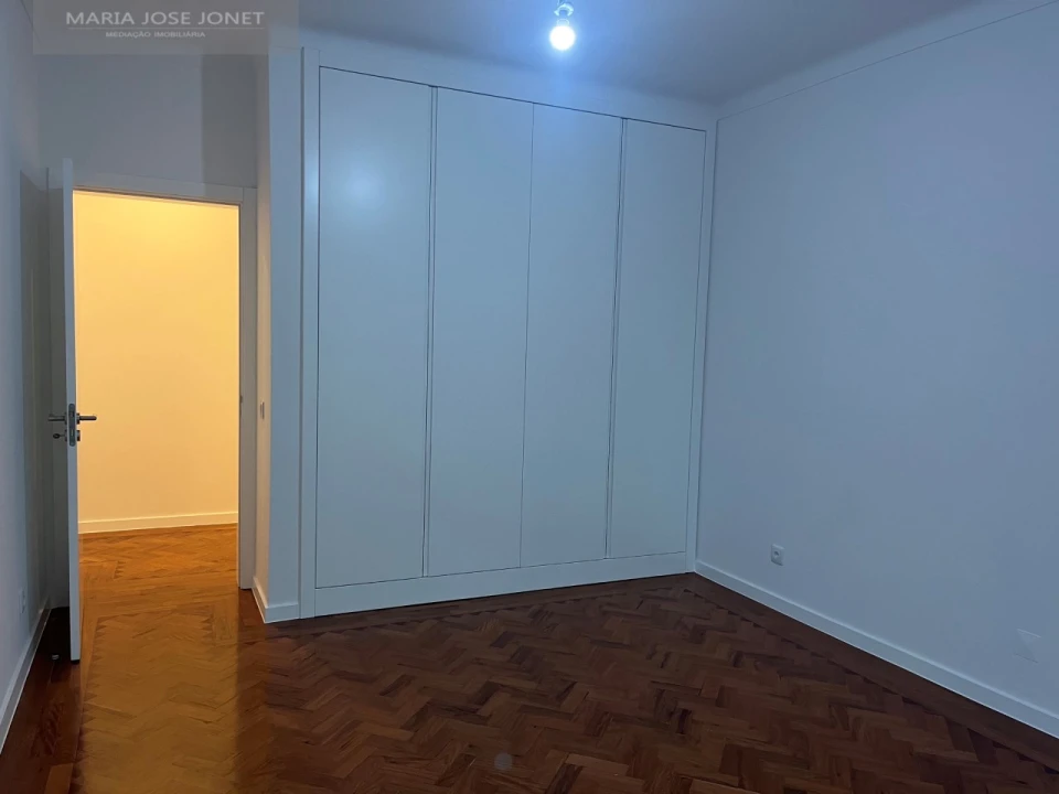 Apartamento T3 para Arrendamento em Avenidas Novas Foto 10