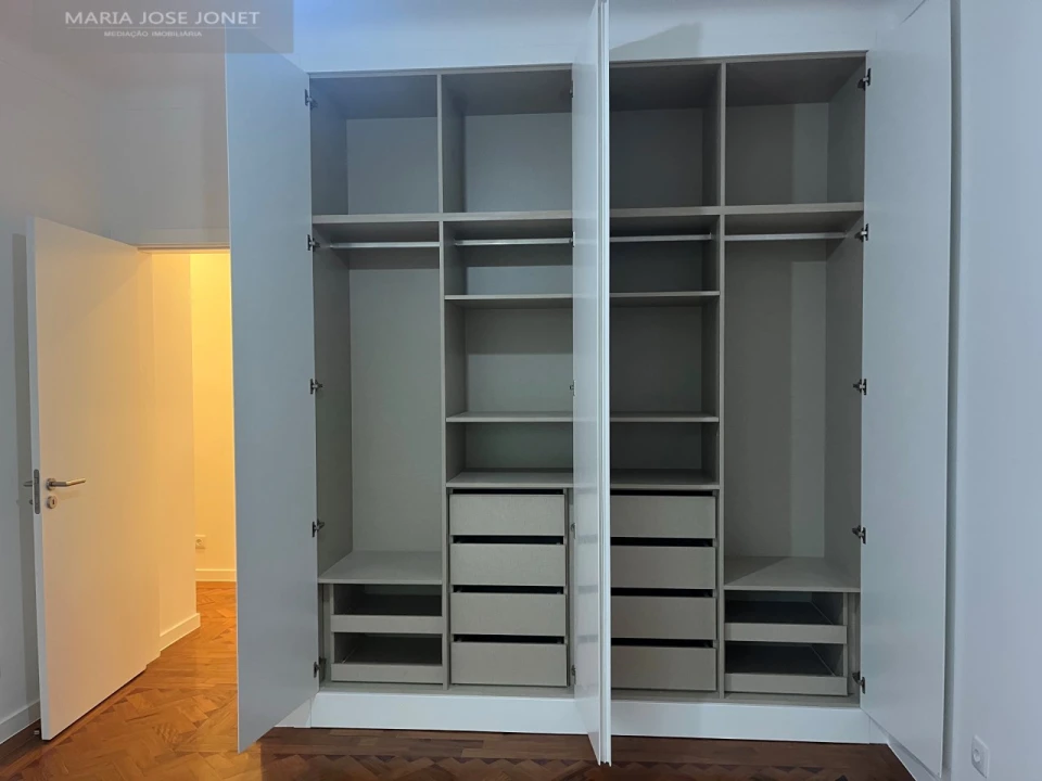 Apartamento T3 para Arrendamento em Avenidas Novas Foto 11