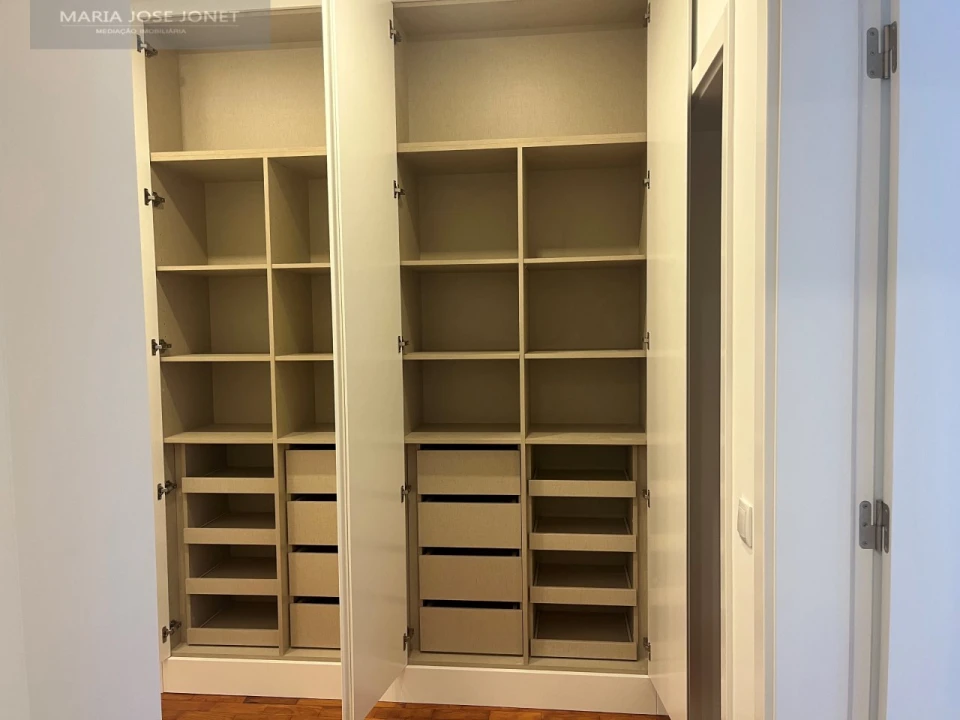 Apartamento T3 para Arrendamento em Avenidas Novas Foto 16