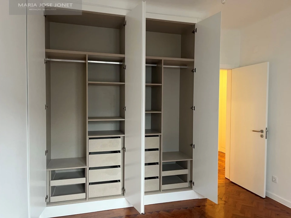 Apartamento T3 para Arrendamento em Avenidas Novas Foto 23