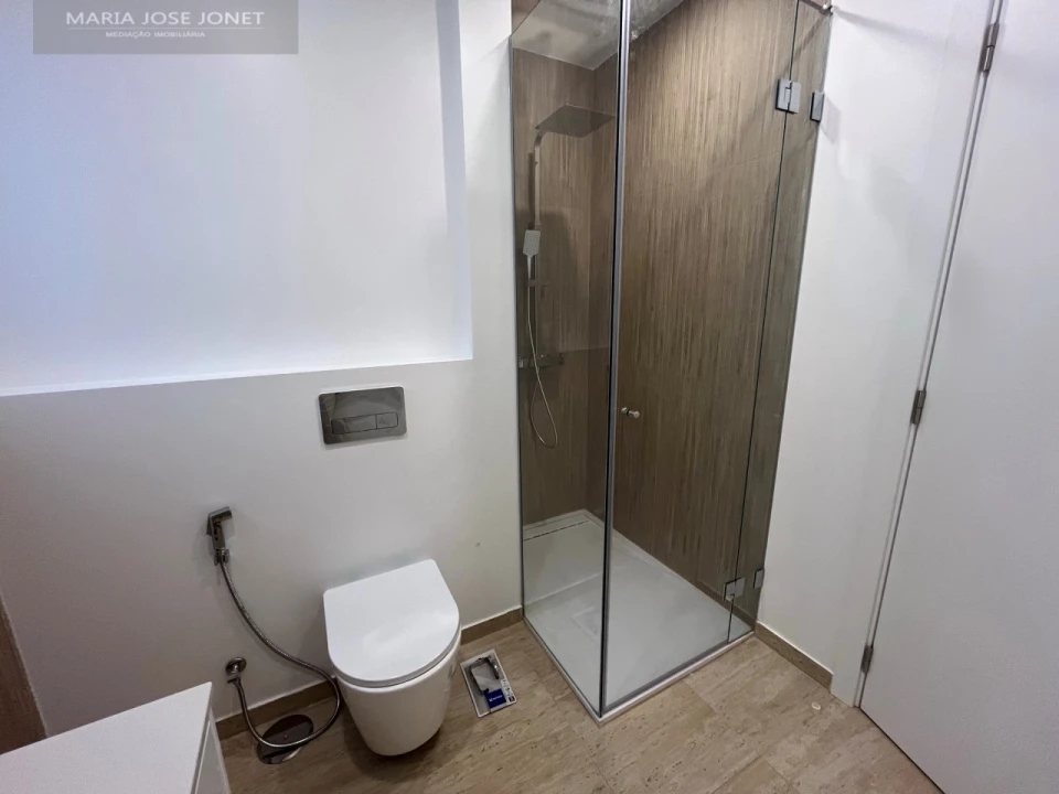 Apartamento T3 para Arrendamento em Avenidas Novas Foto 25