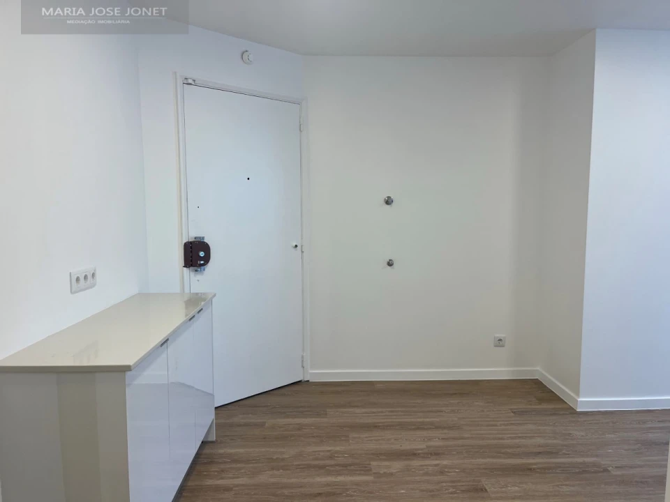 Apartamento T3 para Arrendamento em Avenidas Novas Foto 33