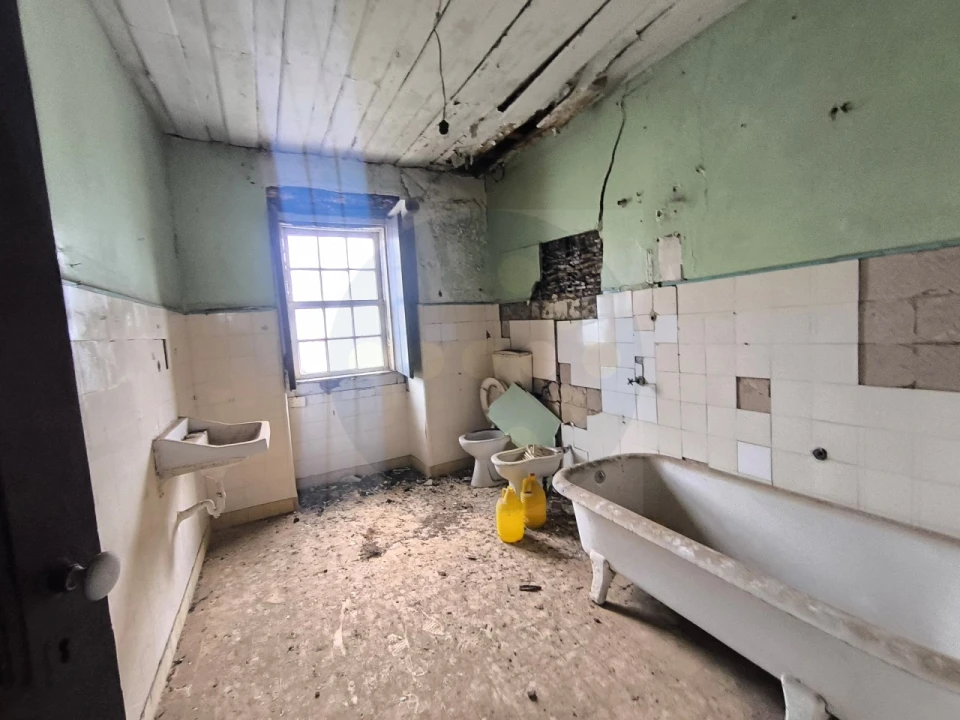 Prédio para Venda em Abrantes (São Vicente e São João) e Alferrarede Foto 14