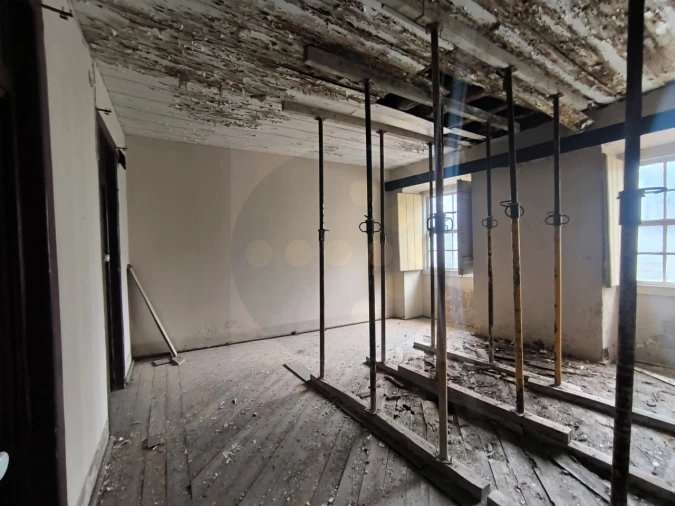 Prédio para Venda em Abrantes (São Vicente e São João) e Alferrarede Foto 4