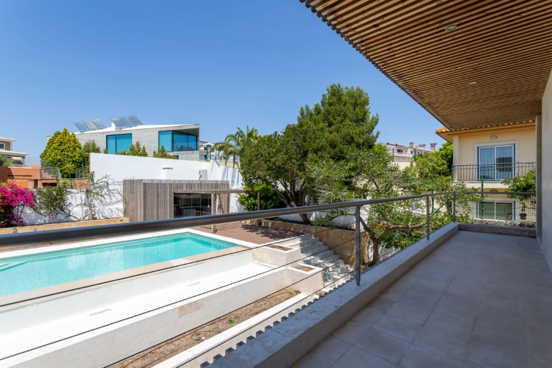 Moradia T5 para Venda em Carcavelos e Parede Foto 13