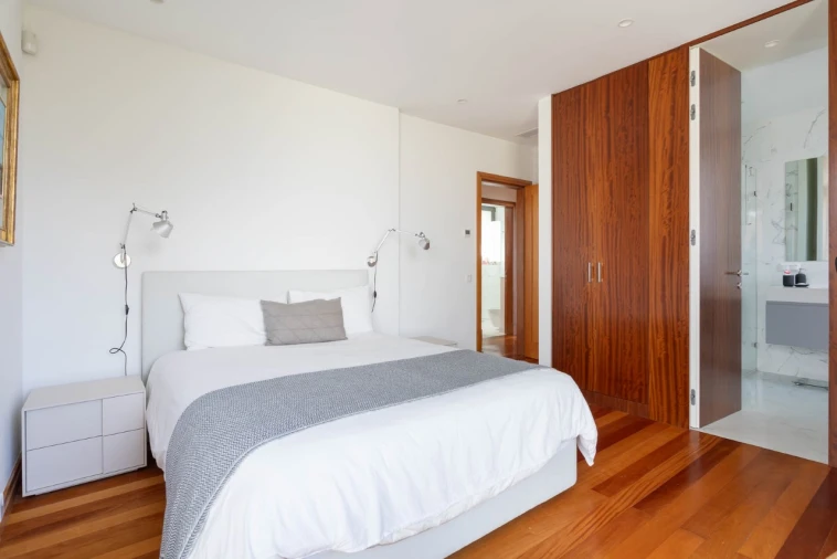 Moradia T5 para Venda em Carcavelos e Parede Foto 21