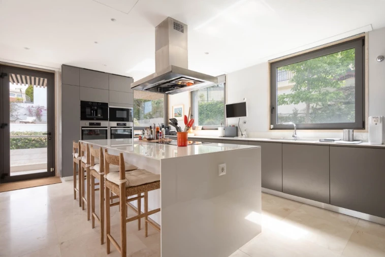 Moradia T5 para Venda em Carcavelos e Parede Foto 41