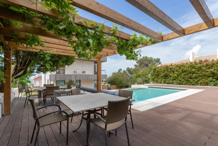 Moradia T5 para Venda em Carcavelos e Parede