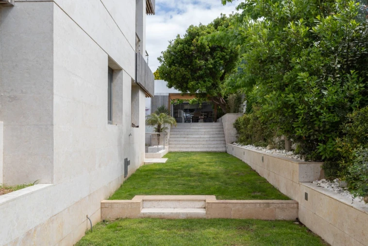 Moradia T5 para Venda em Carcavelos e Parede Foto 49