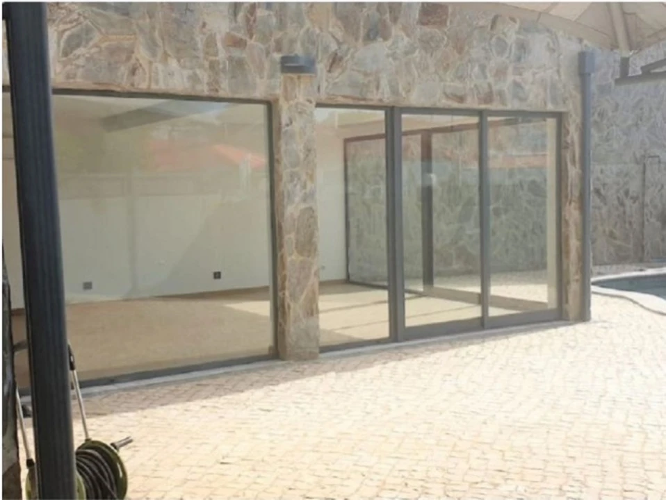 Moradia T3 para Venda em Alcabideche Foto 4