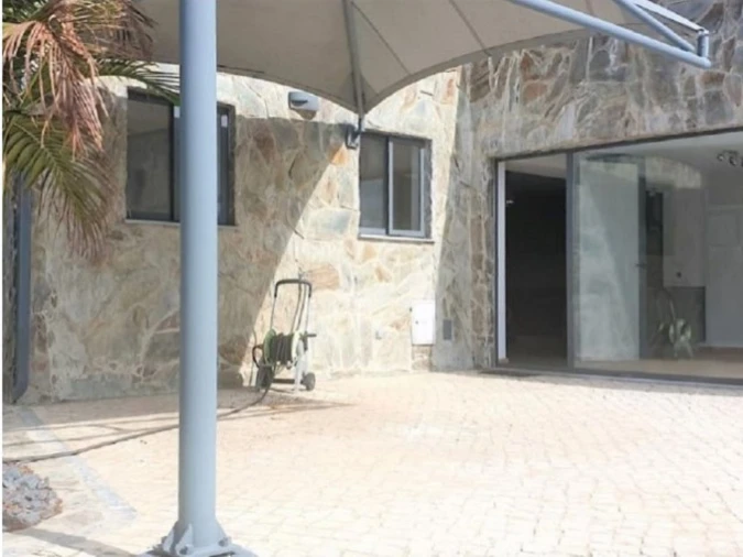 Moradia T3 para Venda em Alcabideche Foto 9