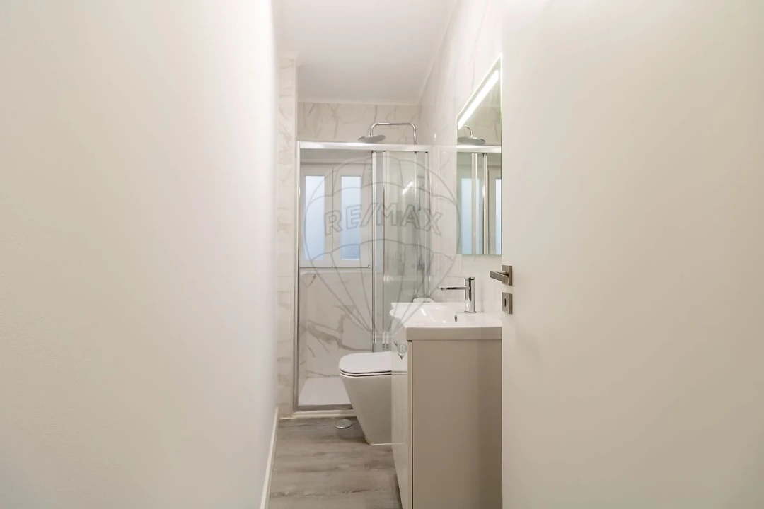 Apartamento T1 para Venda em Baixa da Banheira e Vale da Amoreira Foto 14