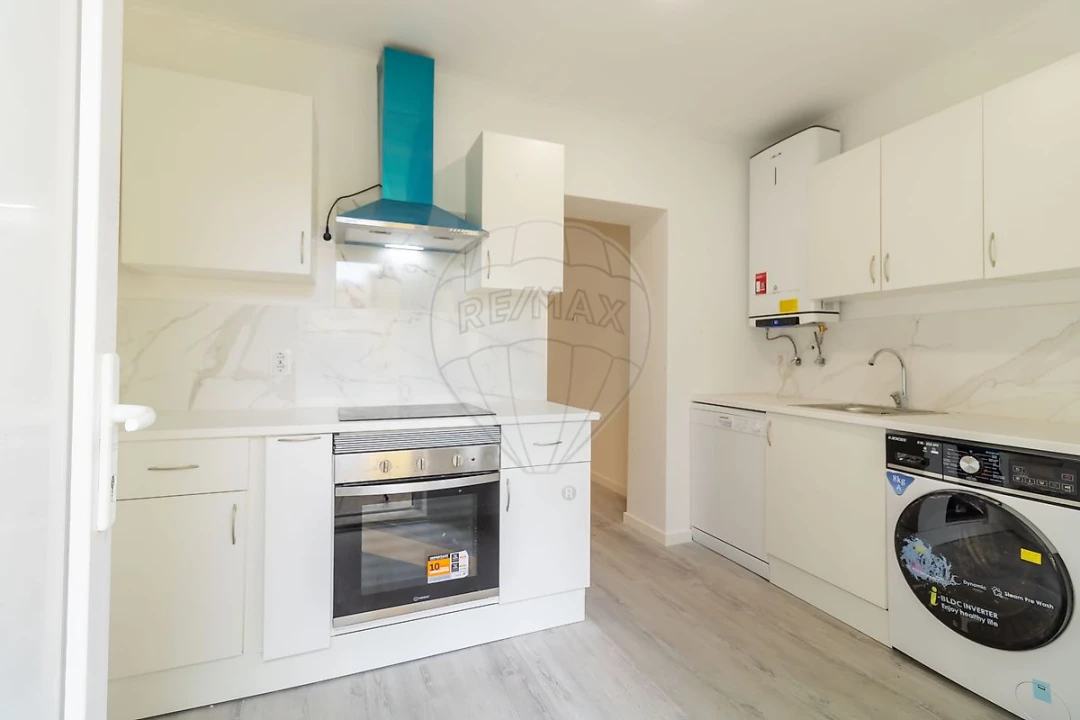 Apartamento T1 para Venda em Baixa da Banheira e Vale da Amoreira Foto 17