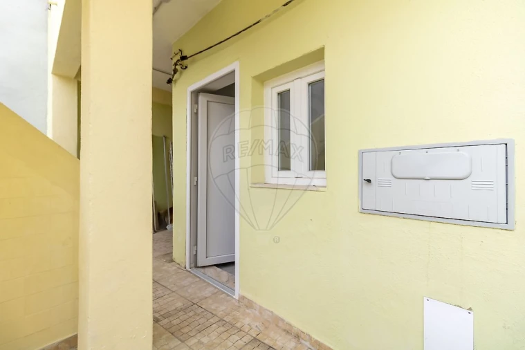 Apartamento T1 para Venda em Baixa da Banheira e Vale da Amoreira Foto 16