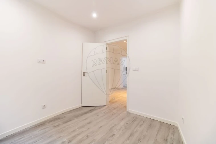 Apartamento T1 para Venda em Baixa da Banheira e Vale da Amoreira Foto 6