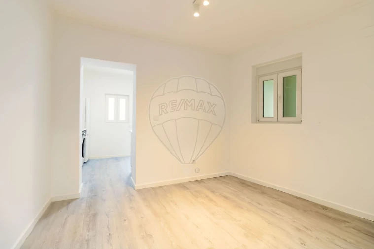 Apartamento T1 para Venda em Baixa da Banheira e Vale da Amoreira Foto 11