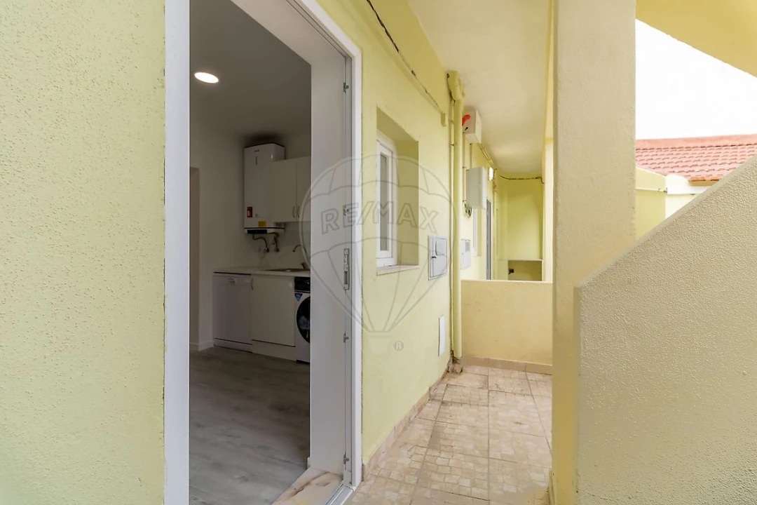 Apartamento T1 para Venda em Baixa da Banheira e Vale da Amoreira Foto 15