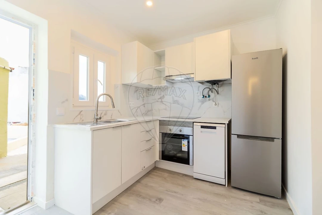 Apartamento T1 para Venda em Baixa da Banheira e Vale da Amoreira Foto 18