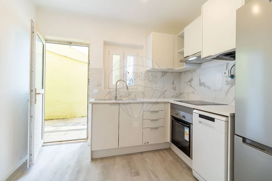 Apartamento T1 para Venda em Baixa da Banheira e Vale da Amoreira Foto 19