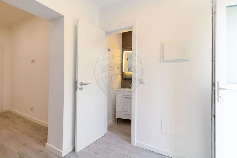 Apartamento T1 para Venda em Baixa da Banheira e Vale da Amoreira Foto 20