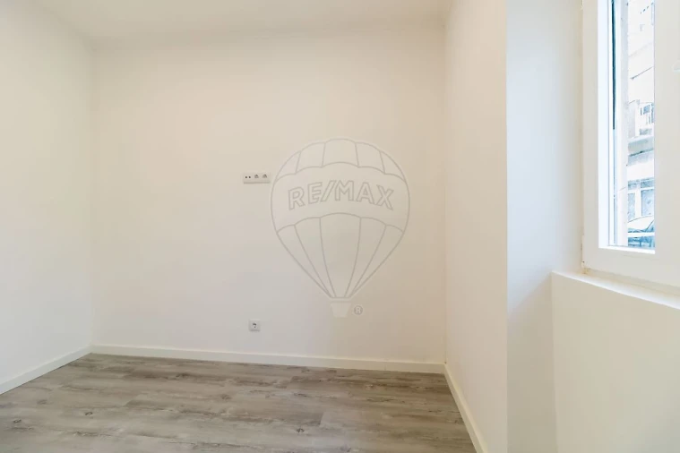 Apartamento T1 para Venda em Baixa da Banheira e Vale da Amoreira Foto 2