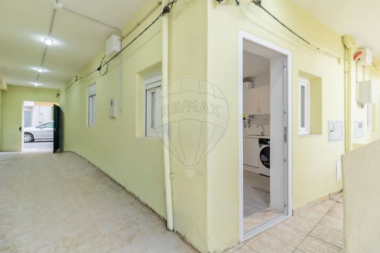 Apartamento T1 para Venda em Baixa da Banheira e Vale da Amoreira Foto 7