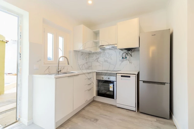 Apartamento T1 para Venda em Baixa da Banheira e Vale da Amoreira Foto 18