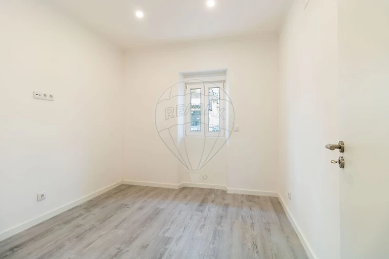 Apartamento T1 para Venda em Baixa da Banheira e Vale da Amoreira Foto 13