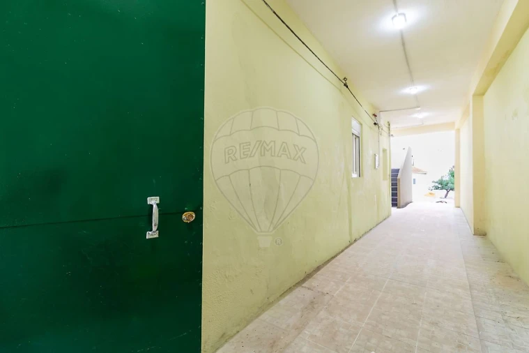 Apartamento T1 para Venda em Baixa da Banheira e Vale da Amoreira Foto 8