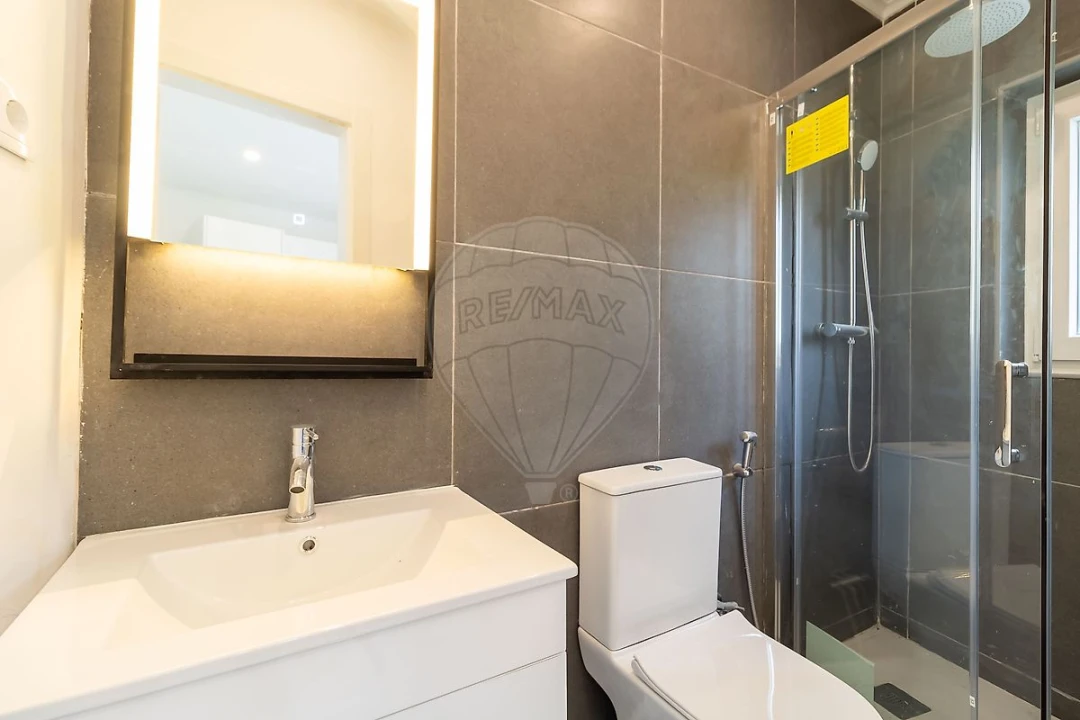 Apartamento T1 para Venda em Baixa da Banheira e Vale da Amoreira Foto 9