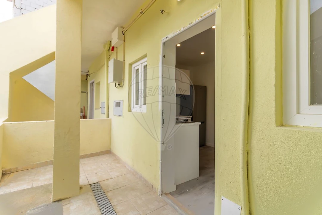 Apartamento T1 para Venda em Baixa da Banheira e Vale da Amoreira Foto 6